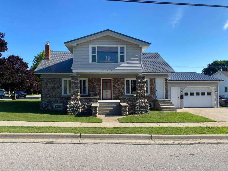 23ACAF12-BD42-4FFD-81B9-D48FB8