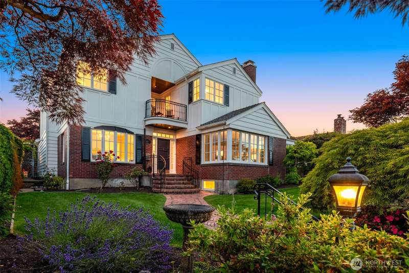 Nestled in the heart of one of Seattle’s most desirable neighborhoods, Magnolia, this completely rebuilt home offers an unparalleled blend of luxury, sophistication, and artisan craftsmanship. If you seek timeless quality, European-inspired design, and me