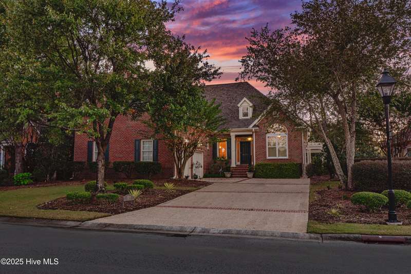 001_p2566448_copy_695