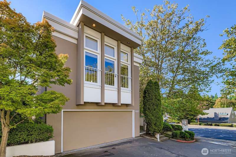 Bellevue Home with 2 car garage and close to city center.