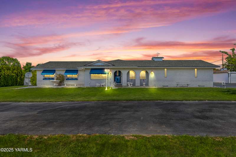 Front of Home - Digital Twilight