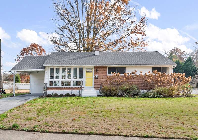 Welcome to 820 Montico Rd!