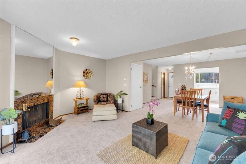 Welcome home to the Juanita Crest Community!