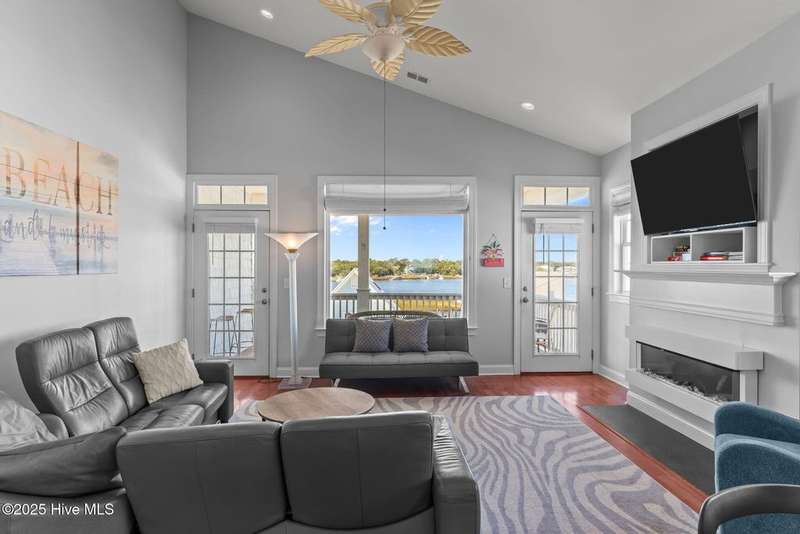 1102 Canal A family room with water view