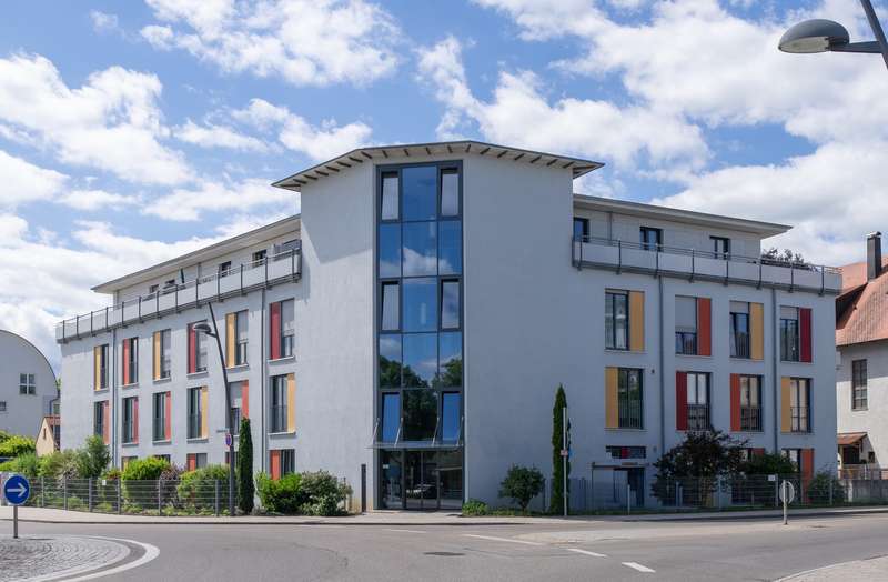 Neuwertiges Mehrfamilienhaus komplett vermietet