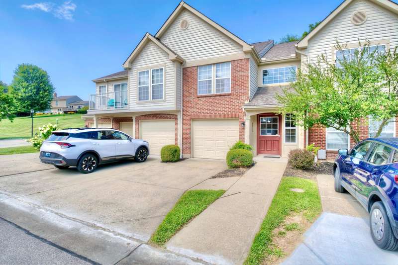 Welcome to 744 Valley Square Dr