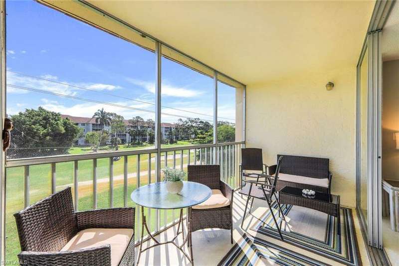 Welcome home to your beautiful Lanai with golf course views!