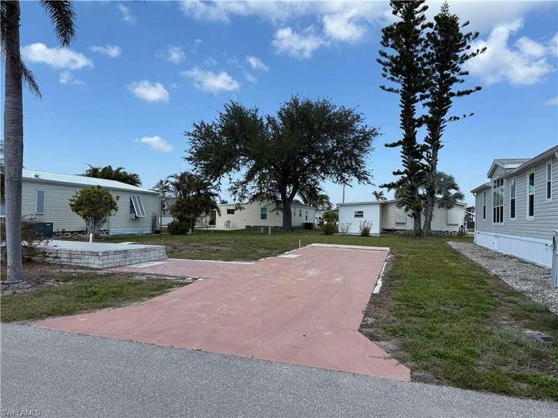 View of lot