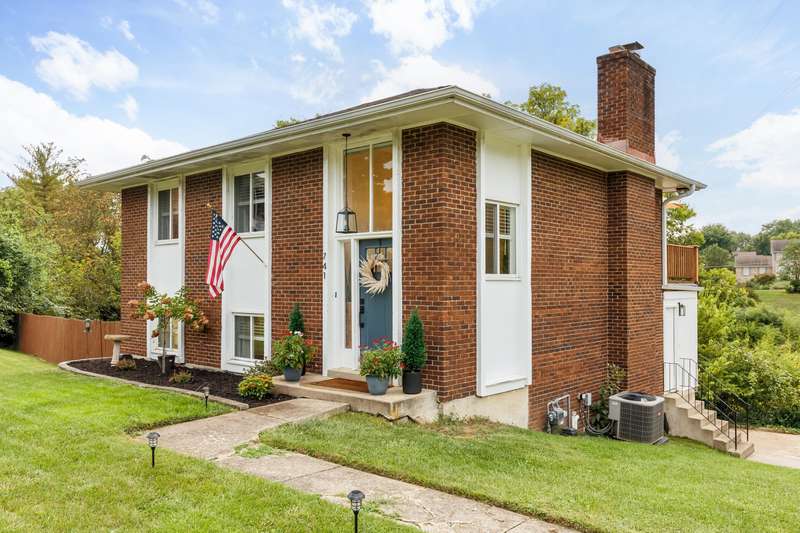 741RobinLn_MLS-3