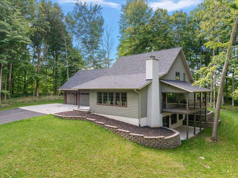 Welcome Home! Move In Ready.... new construction