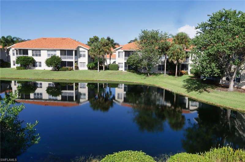 Georgeous water view condo