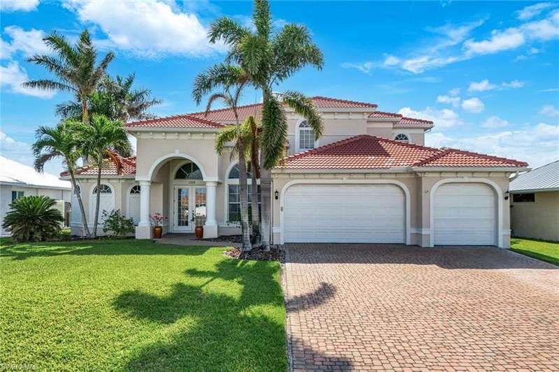 Gorgeous, SW Florida home on the N spreader canal