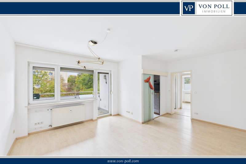 Lichtdurchflutetes Wohnzimmer