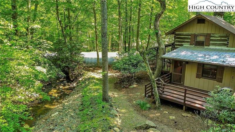 Great outdoor space to enjoy the meditative creek!